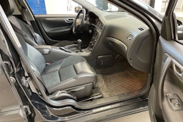 musta Volvo V70 2006 kuva 35.