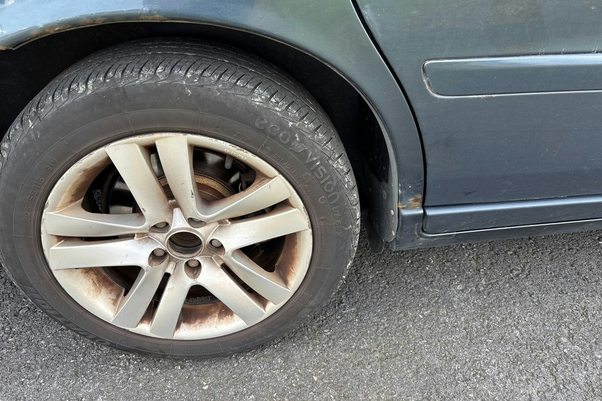 Sininen Volvo V70 2006 kuva 20.