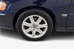 sininen Volvo V70 2006 kuva 11.