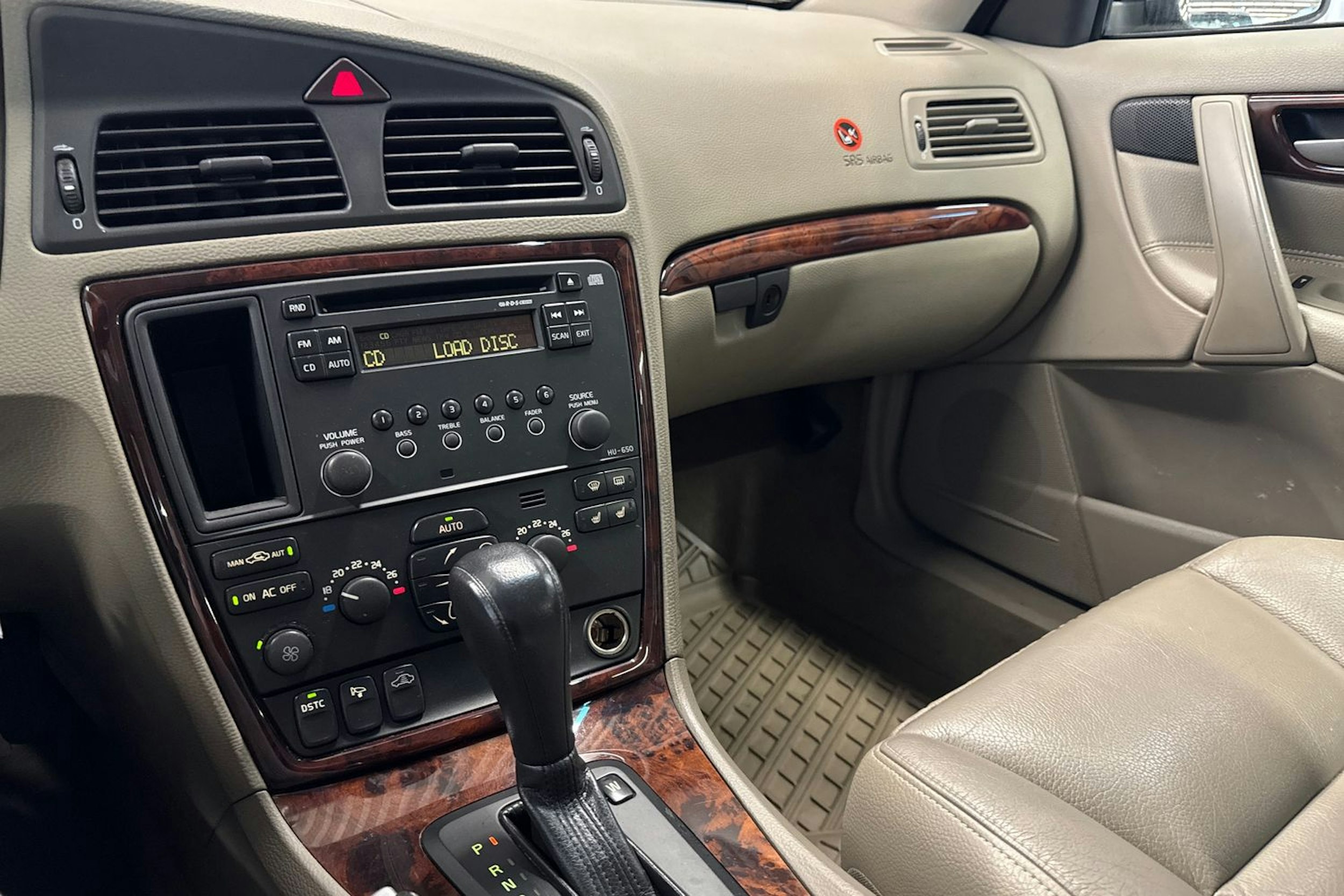 sininen Volvo V70 2006 kuva 16.