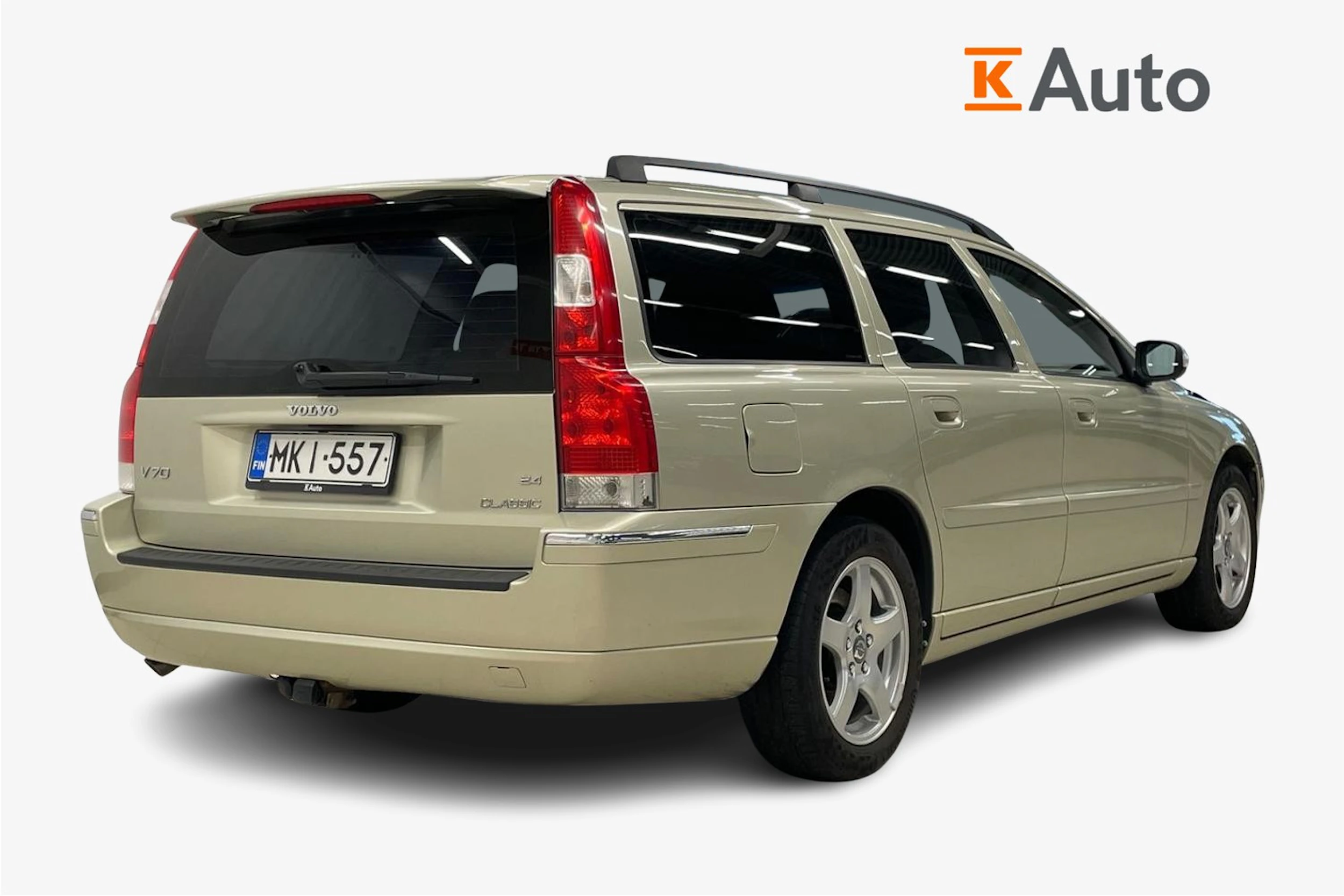 beige Volvo V70 2007 kuva 2.
