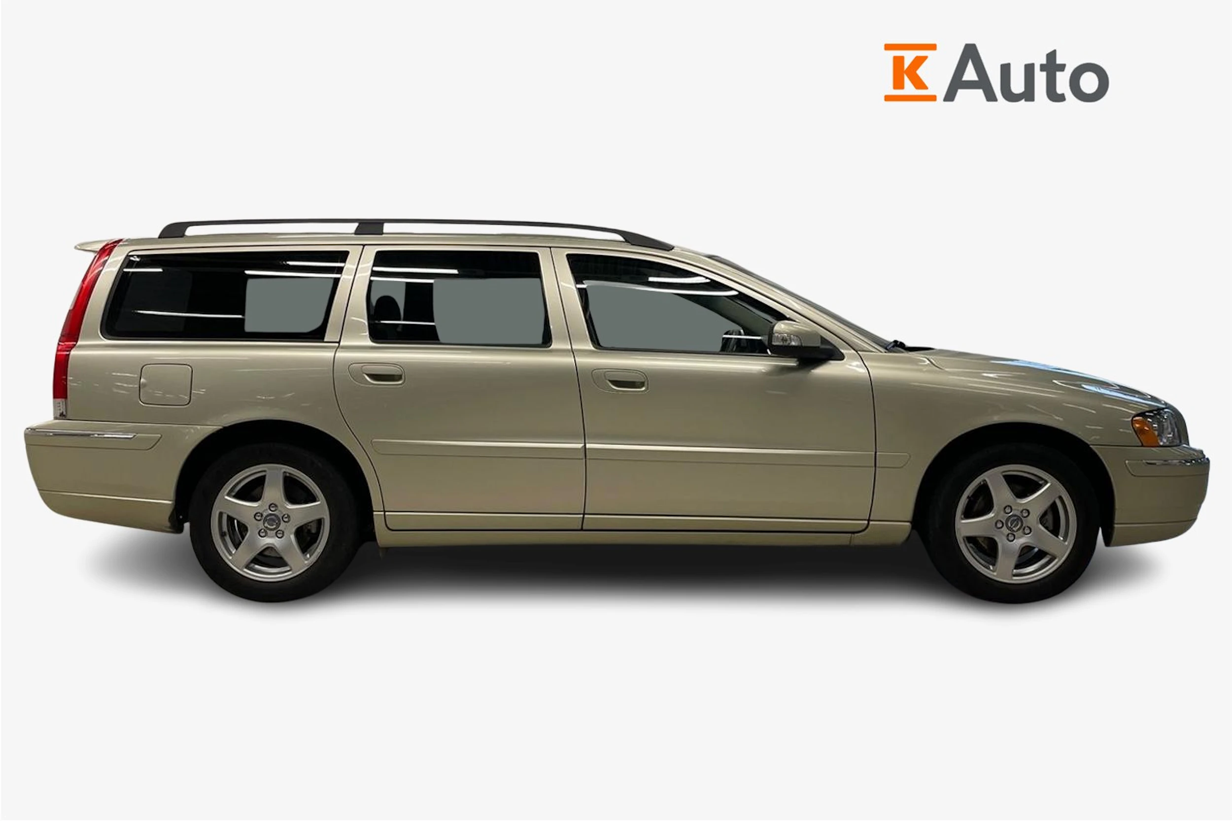 beige Volvo V70 2007 kuva 5.