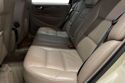 beige Volvo V70 2007 kuva 8.
