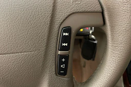 beige Volvo V70 2007 kuva 15.