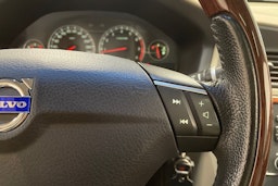 harmaa Volvo V70 2006 kuva 22.