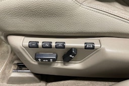 harmaa Volvo V70 2006 kuva 24.