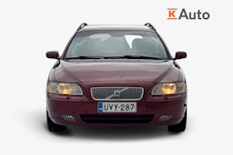punainen Volvo V70 2006 kuva 4.