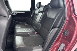 punainen Volvo V70 2006 kuva 8.