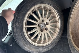 punainen Volvo V70 2006 kuva 22.