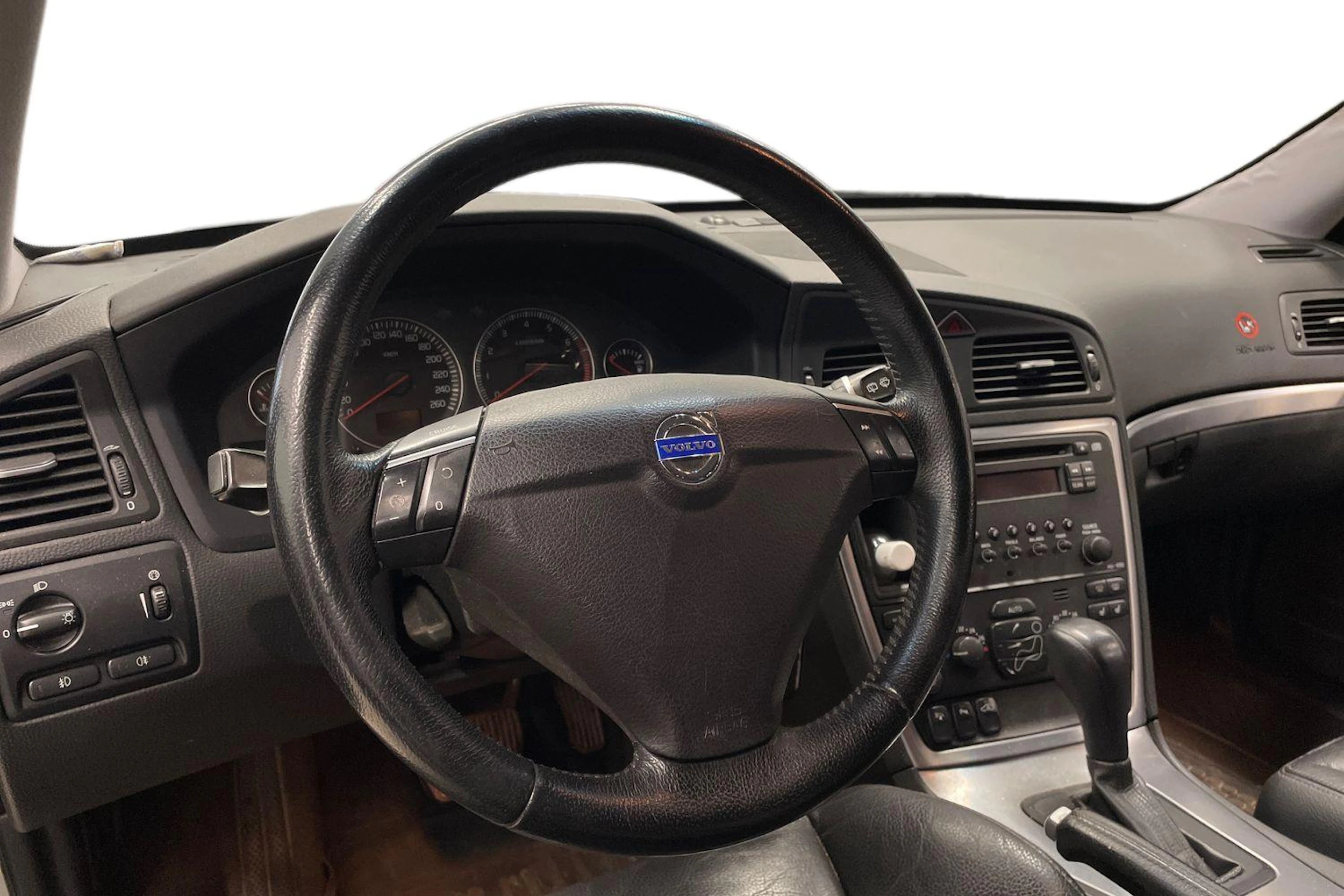 Harmaa Volvo V70 2007 kuva 3.