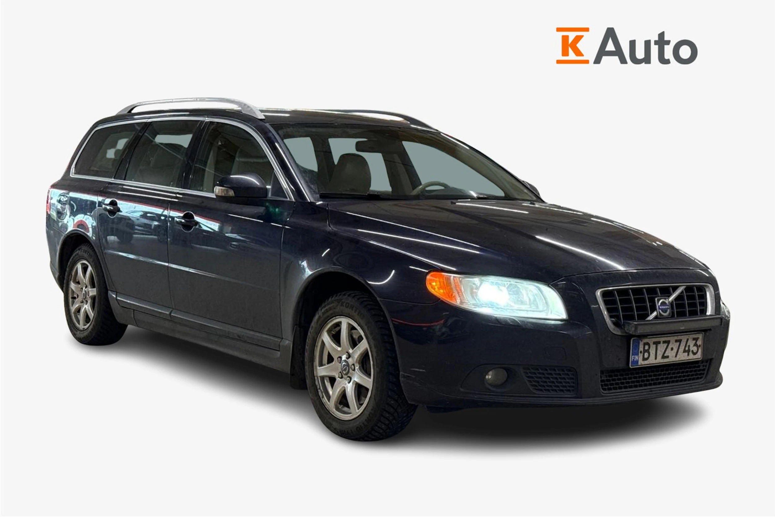 sininen Volvo V70 2008 kuva 1.