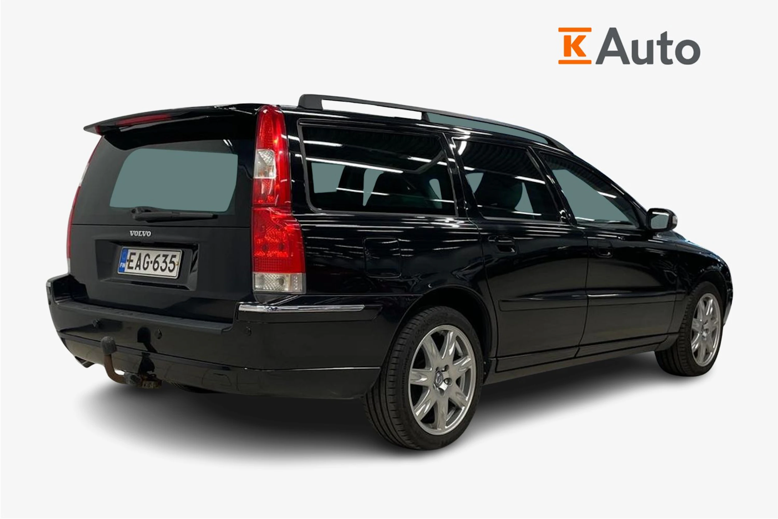 Musta Volvo V70 2007 kuva 3.