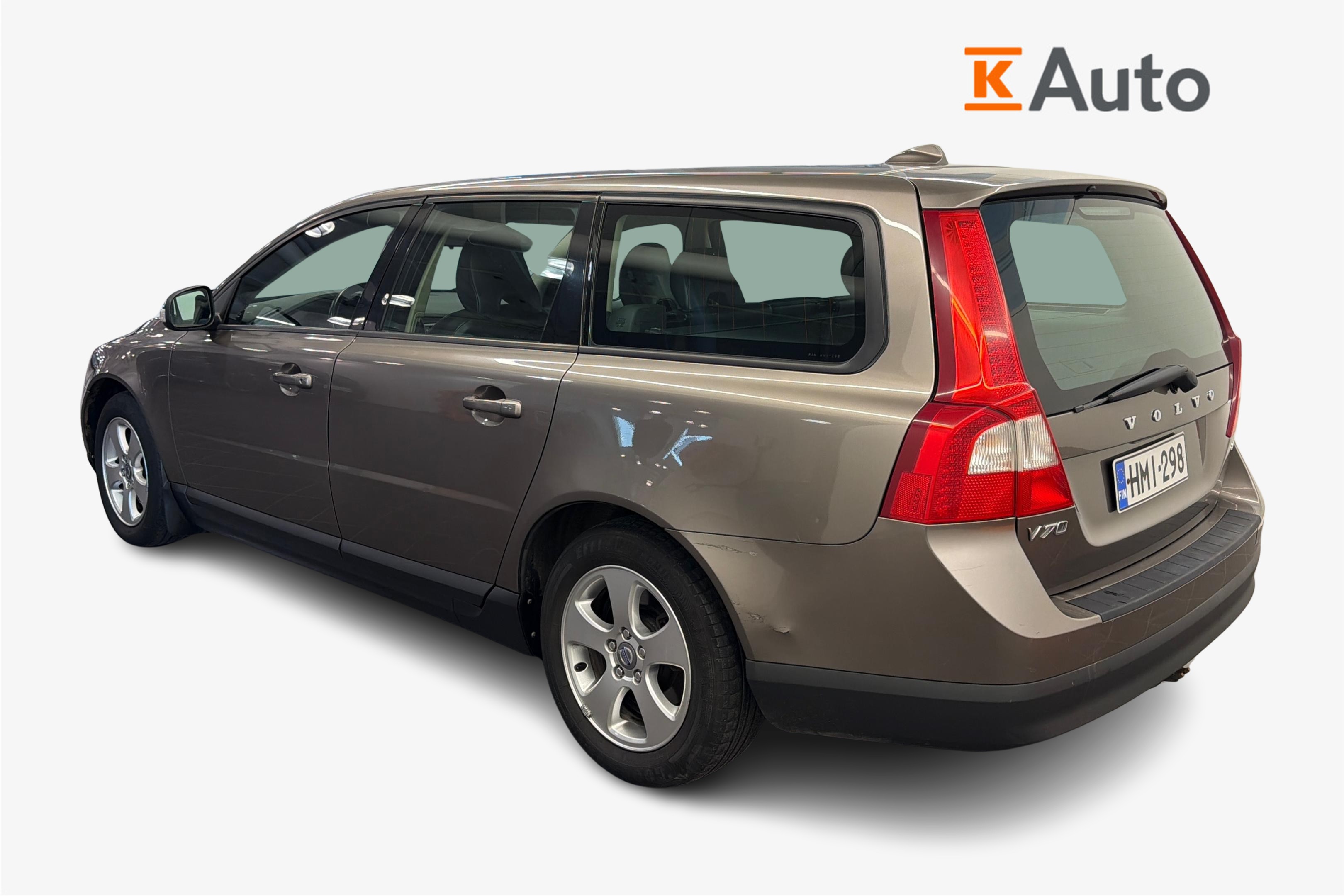 Volvo V70 2,5T Momentum Business aut 2007, kuva 2/16