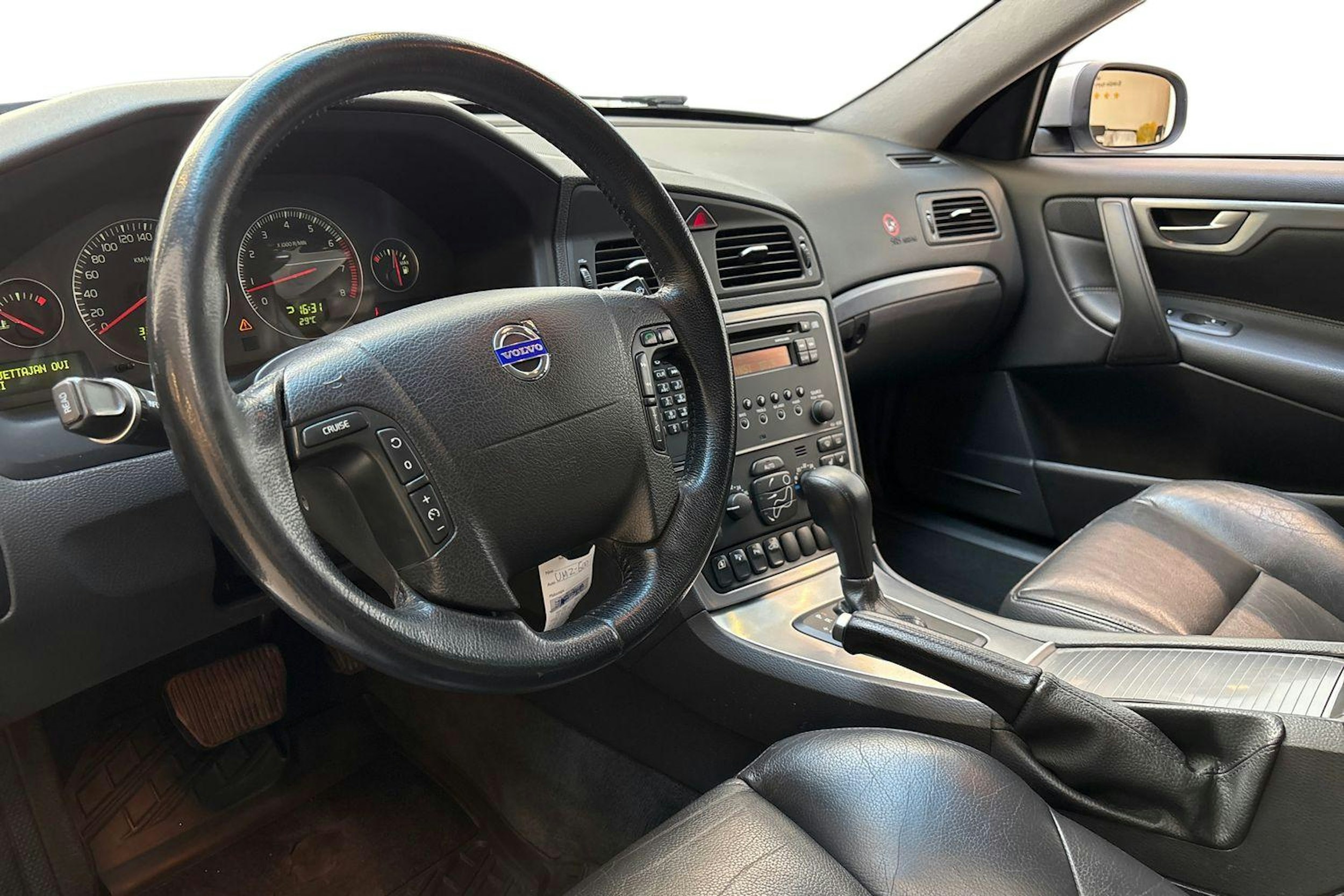 harmaa Volvo V70 2007 kuva 7.