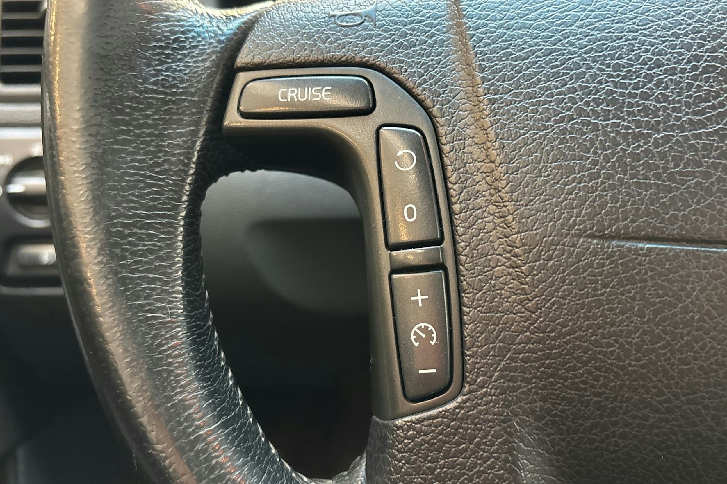 harmaa Volvo V70 2007 kuva 20.