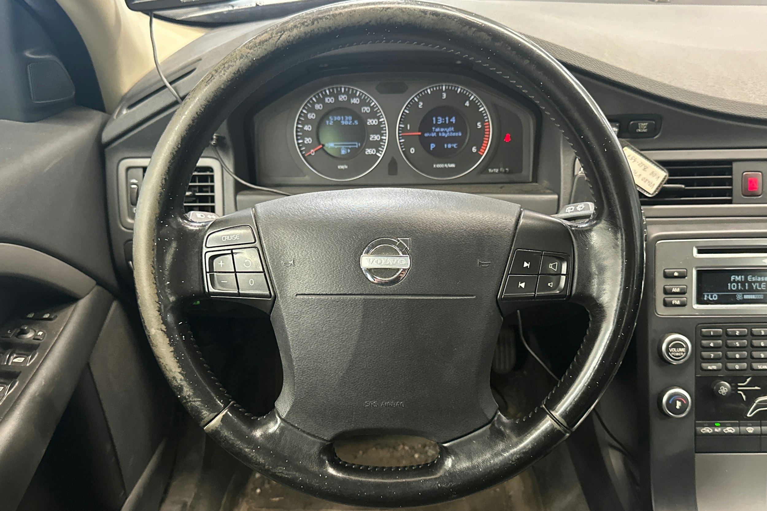Harmaa Volvo V70 2008 kuva 14.