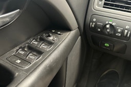 Harmaa Volvo V70 2008 kuva 15.