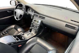 ruskea (beige) Volvo V70 2008 kuva 9.