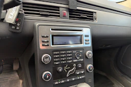 musta Volvo V70 2008 kuva 13.