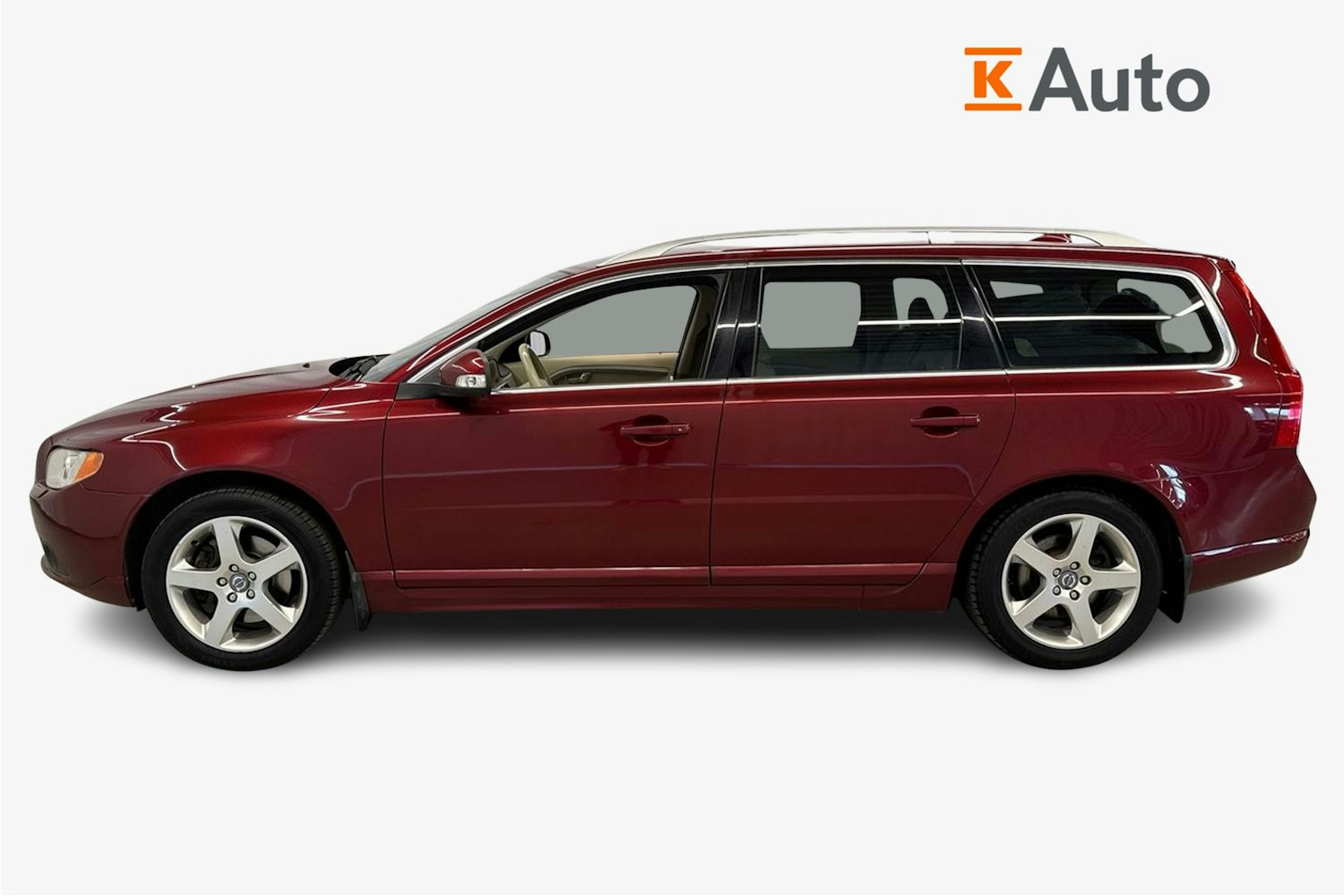 punainen Volvo V70 2008 kuva 6.