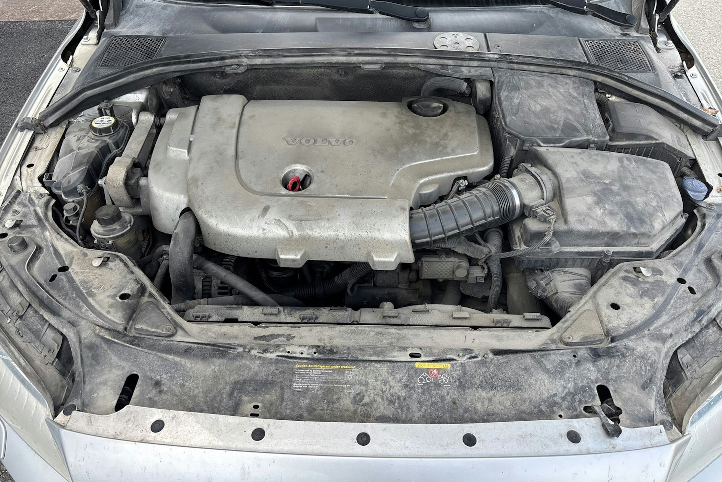 Harmaa Volvo V70 2008 kuva 33.
