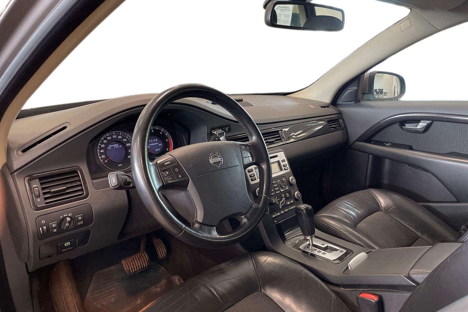 Volvo V70 D5 AWD Momentum Business aut 2008, kuva 6/28