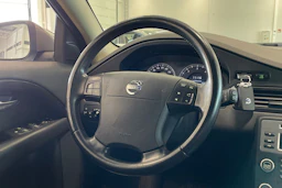 harmaa Volvo V70 2008 kuva 12.