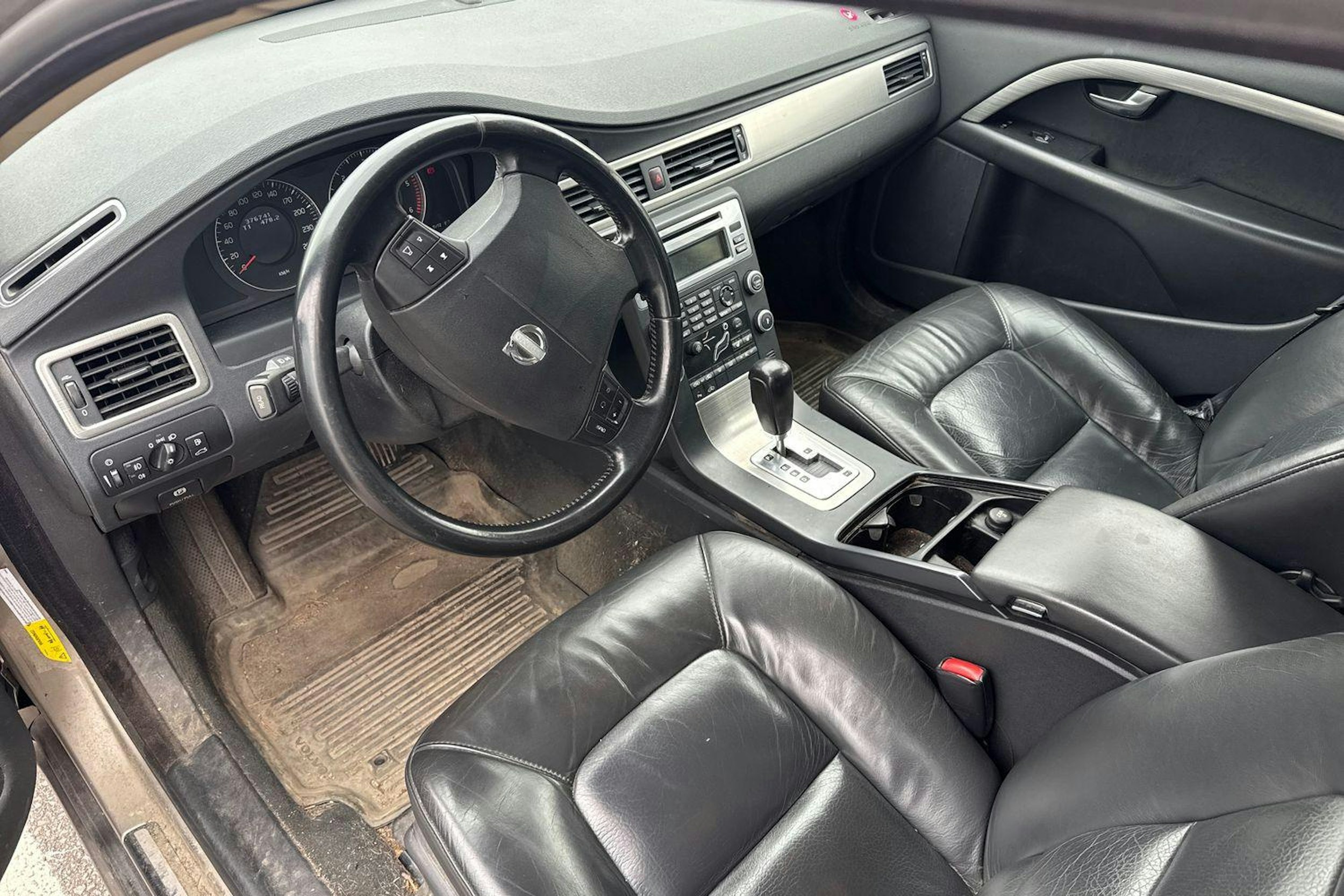 harmaa Volvo V70 2008 kuva 3.