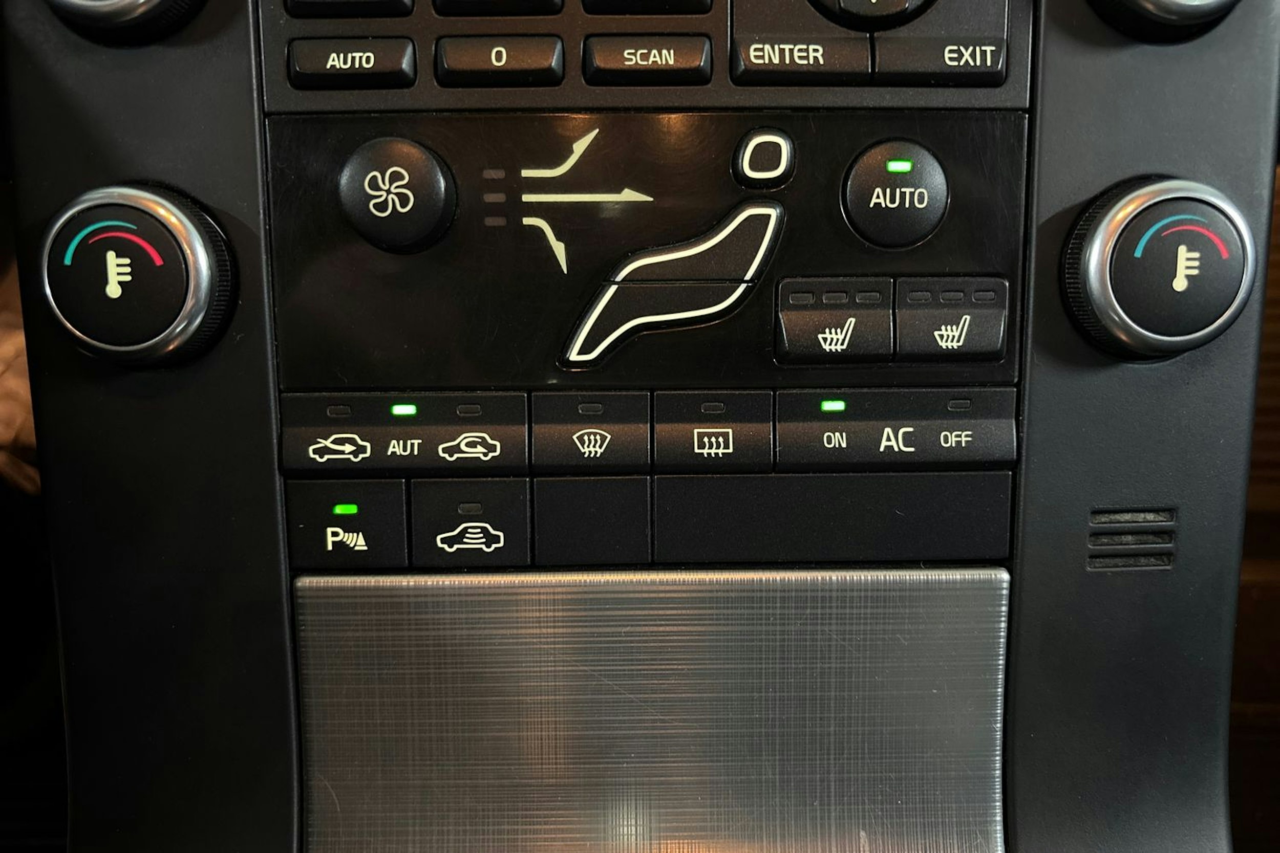 harmaa Volvo V70 2008 kuva 15.