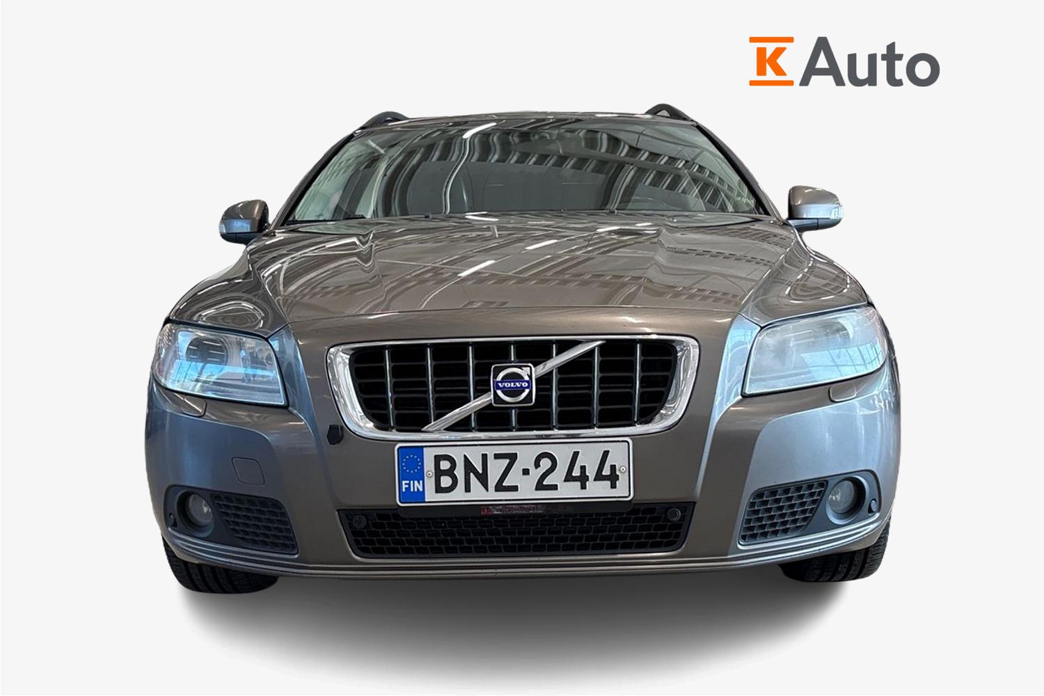 Volvo V70 D5 Momentum aut 2009, photo 4/24