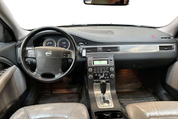 sininen Volvo V70 2009 kuva 7.