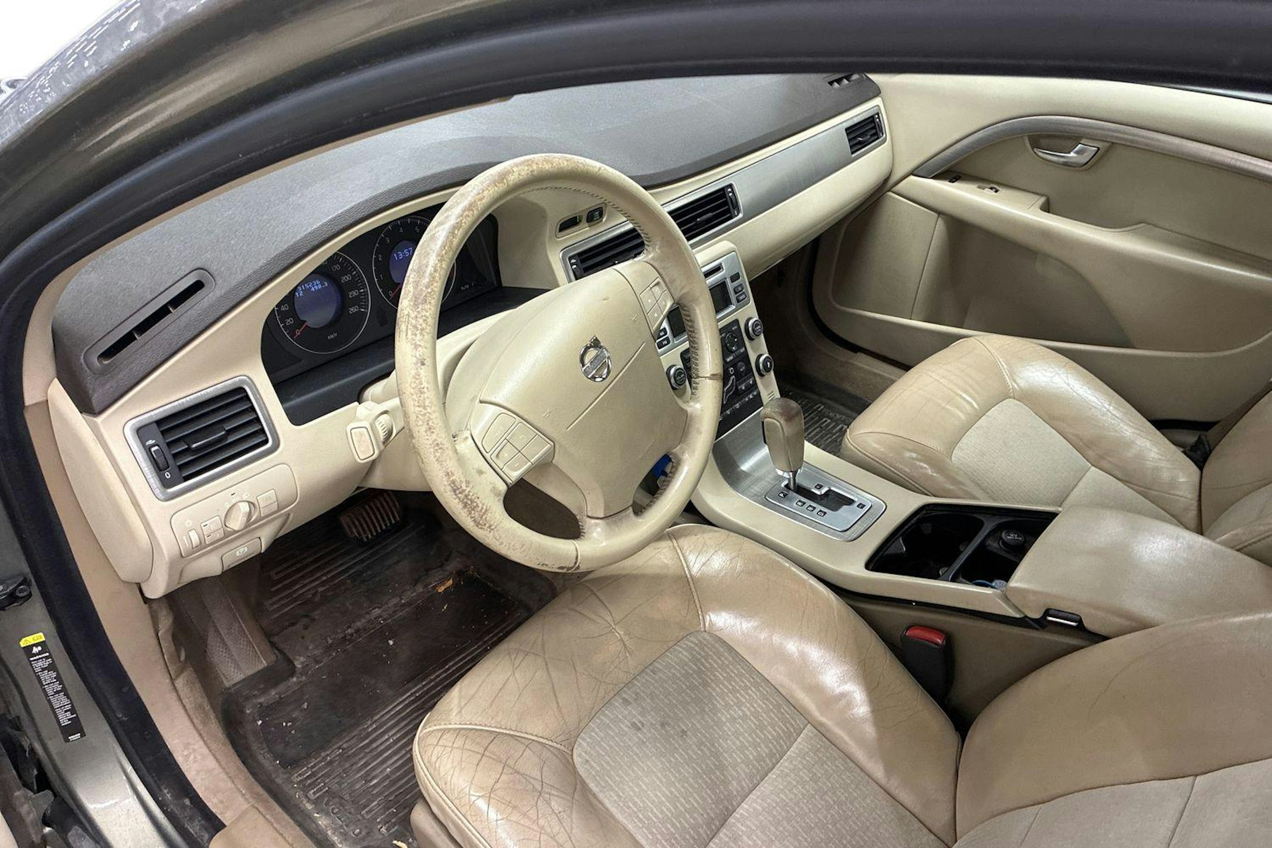 Volvo V70 2009 kuva 3.