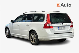 valkoinen Volvo V70 2009 kuva 2.
