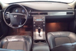 Harmaa Volvo V70 2009 kuva 9.