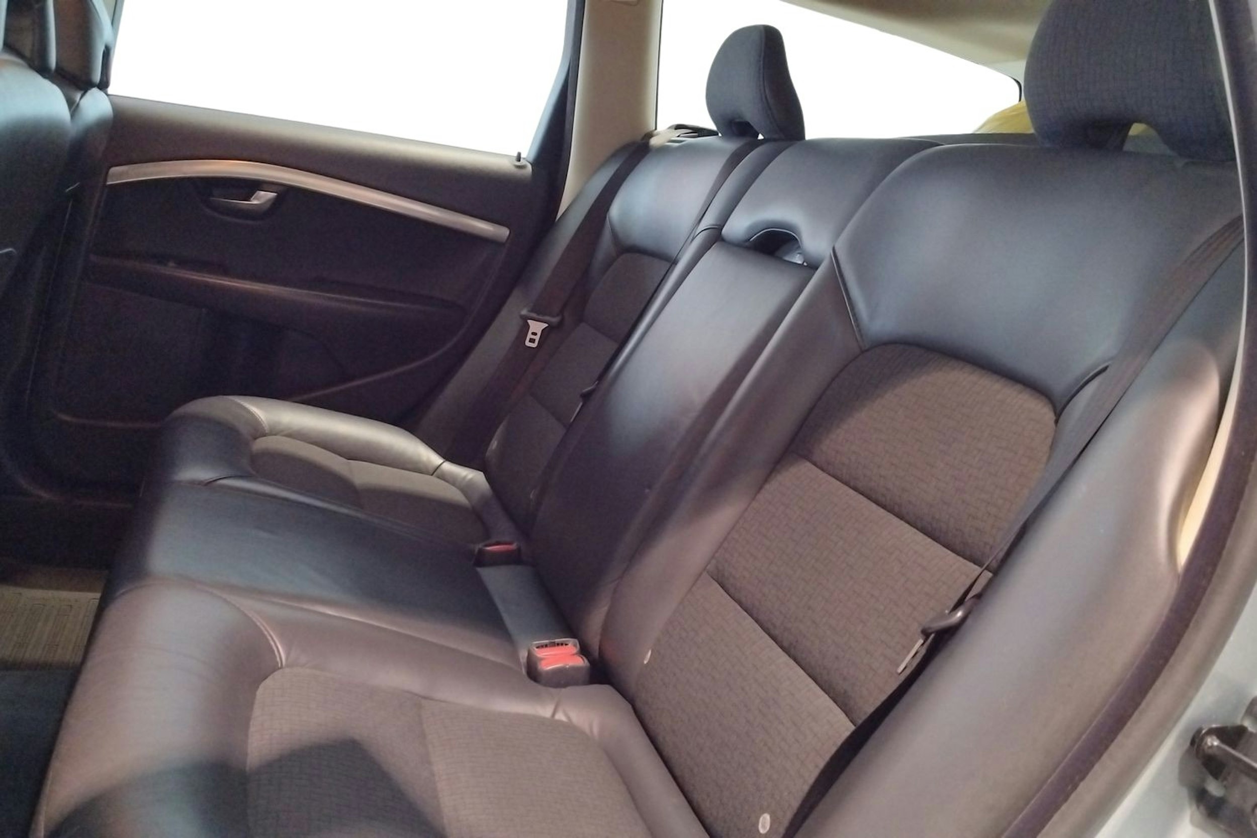 Harmaa Volvo V70 2009 kuva 10.