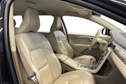 musta Volvo V70 2009 kuva 7.