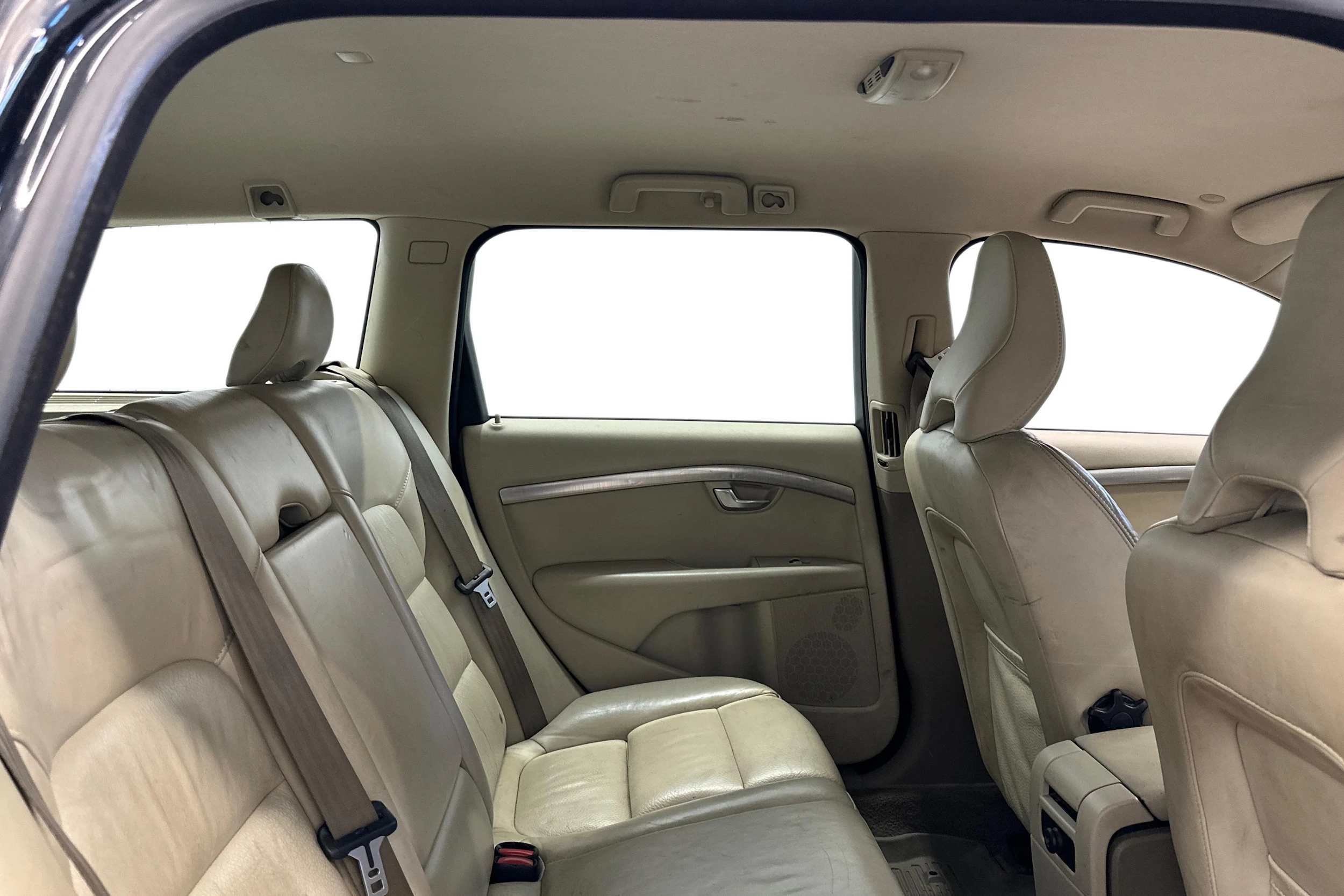 musta Volvo V70 2009 kuva 9.