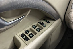 musta Volvo V70 2009 kuva 18.
