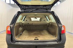 musta Volvo V70 2009 kuva 21.