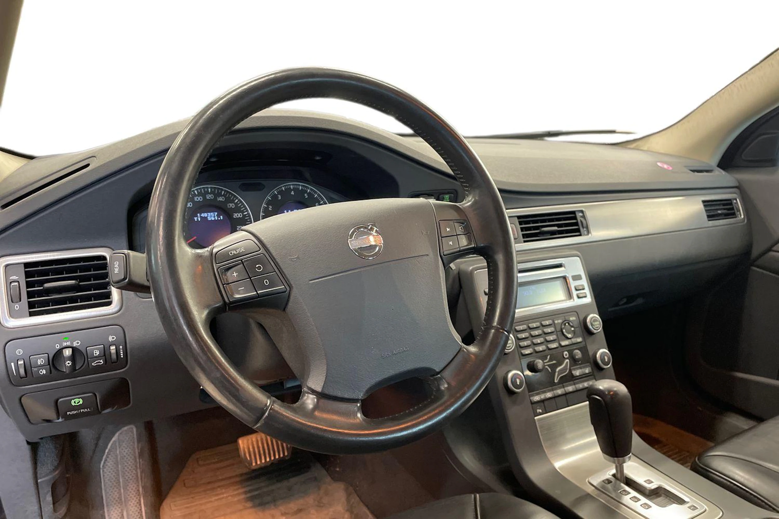 harmaa Volvo V70 2009 kuva 3.