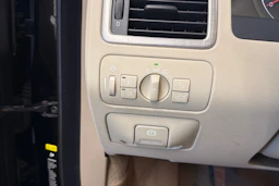 musta Volvo V70 2009 kuva 14.