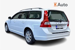 valkoinen Volvo V70 2011 kuva 2.
