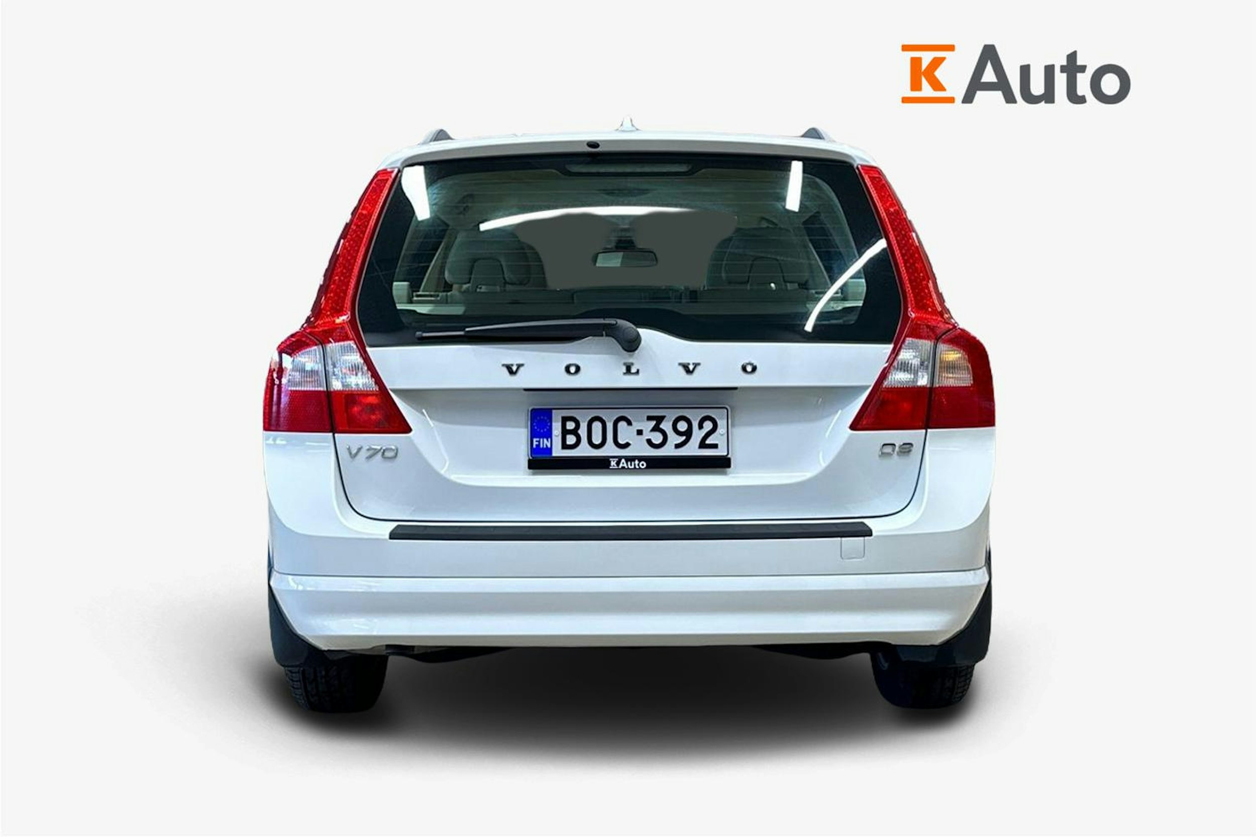 valkoinen Volvo V70 2011 kuva 3.