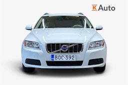 valkoinen Volvo V70 2011 kuva 5.