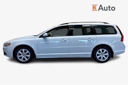 valkoinen Volvo V70 2011 kuva 6.