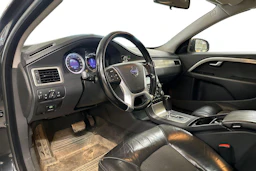 harmaa Volvo V70 2010 kuva 3.