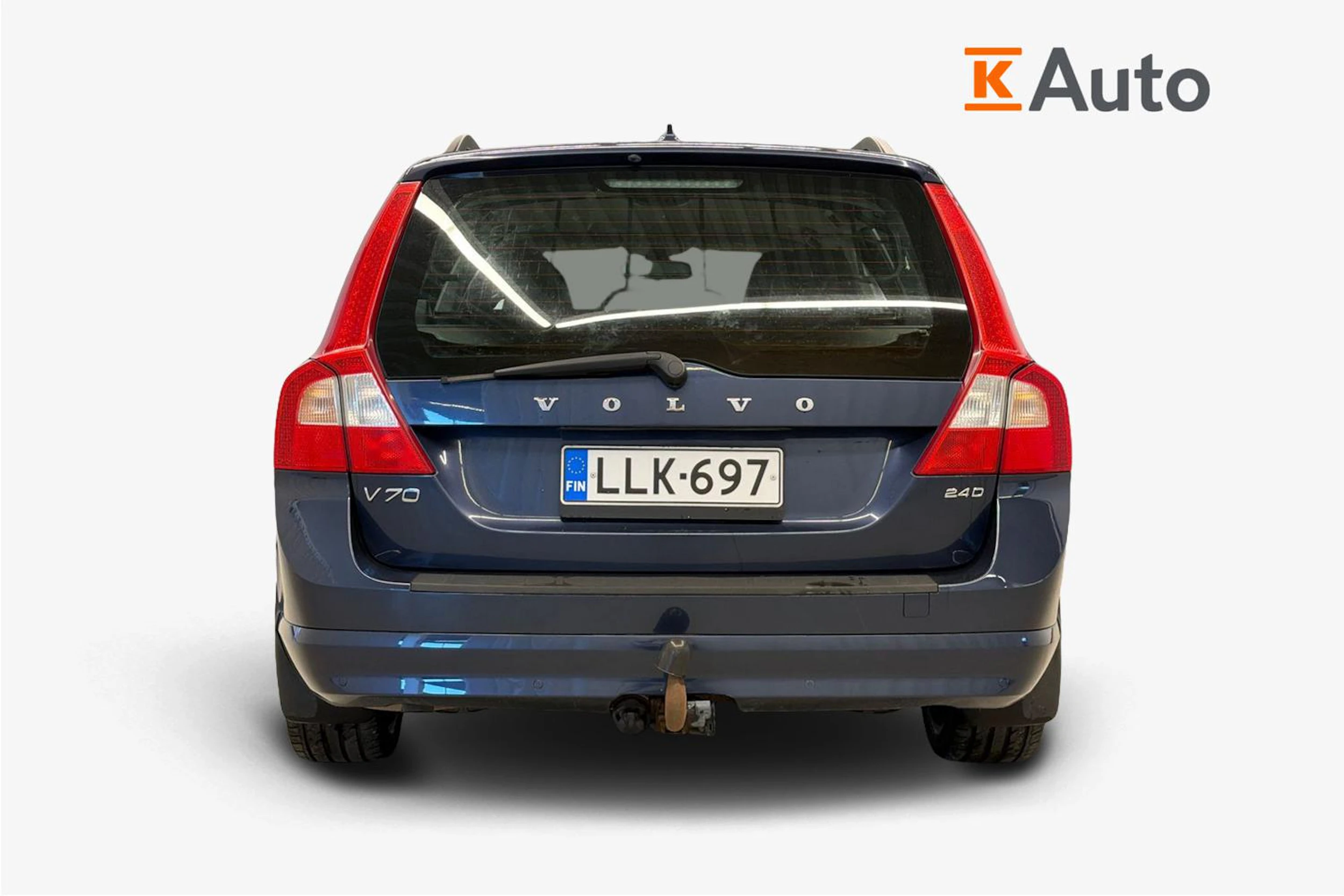 sininen Volvo V70 2010 kuva 3.