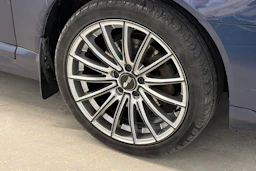 sininen Volvo V70 2010 kuva 15.