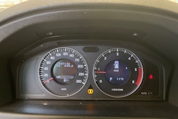 Musta Volvo V70 2010 kuva 11.