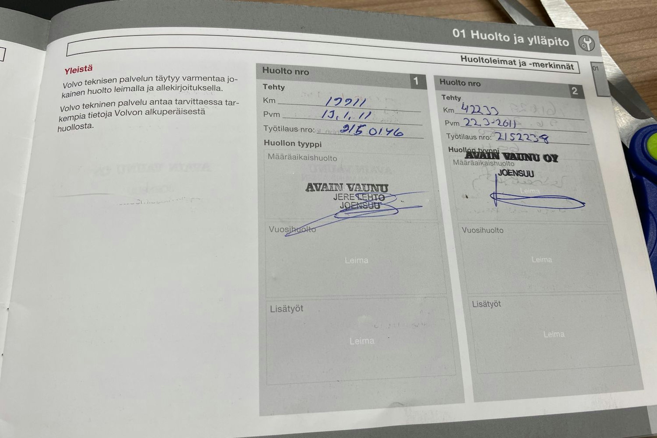 Musta Volvo V70 2010 kuva 18.